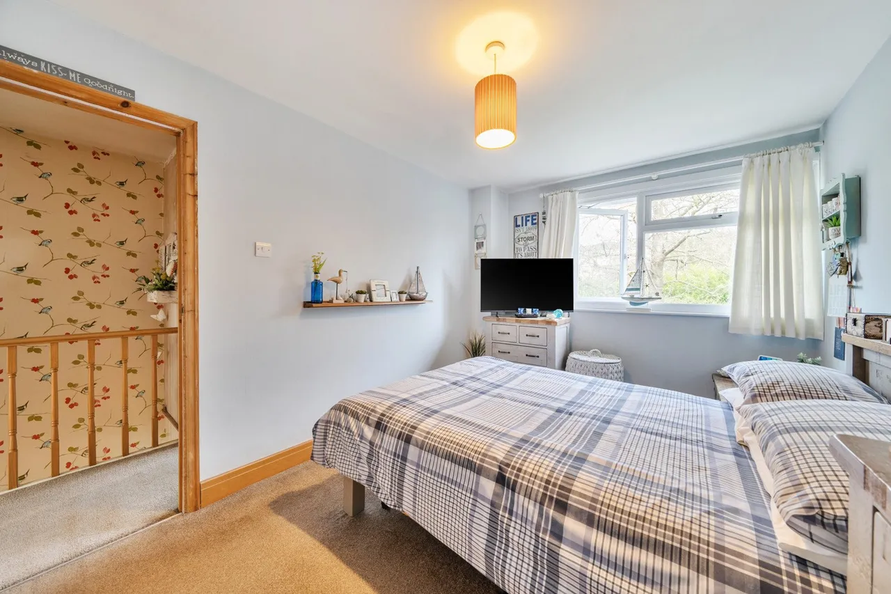 Court Road, SE9, photo 9