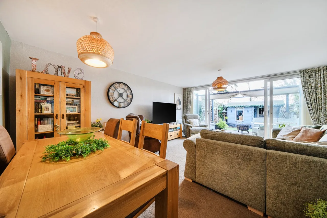 Court Road, SE9, photo 3