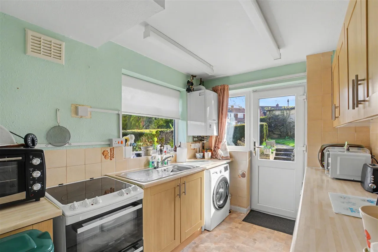 Sunningdale Drive, Kirk Hallam, DE7, photo 5
