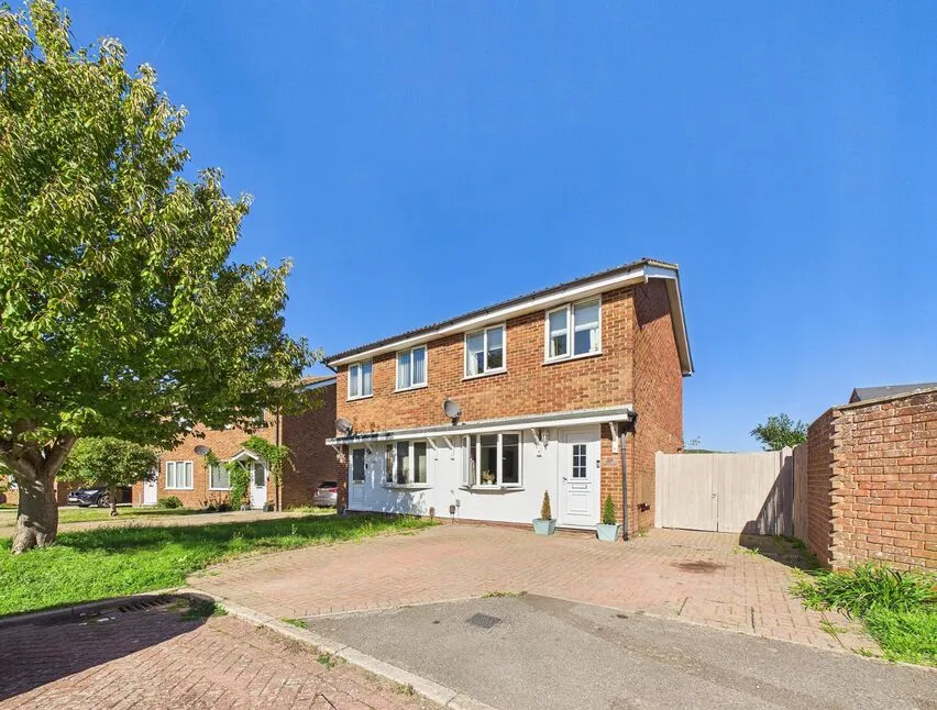 2 bed house for sale, Wood Cottage Lane, Folkestone, CT19