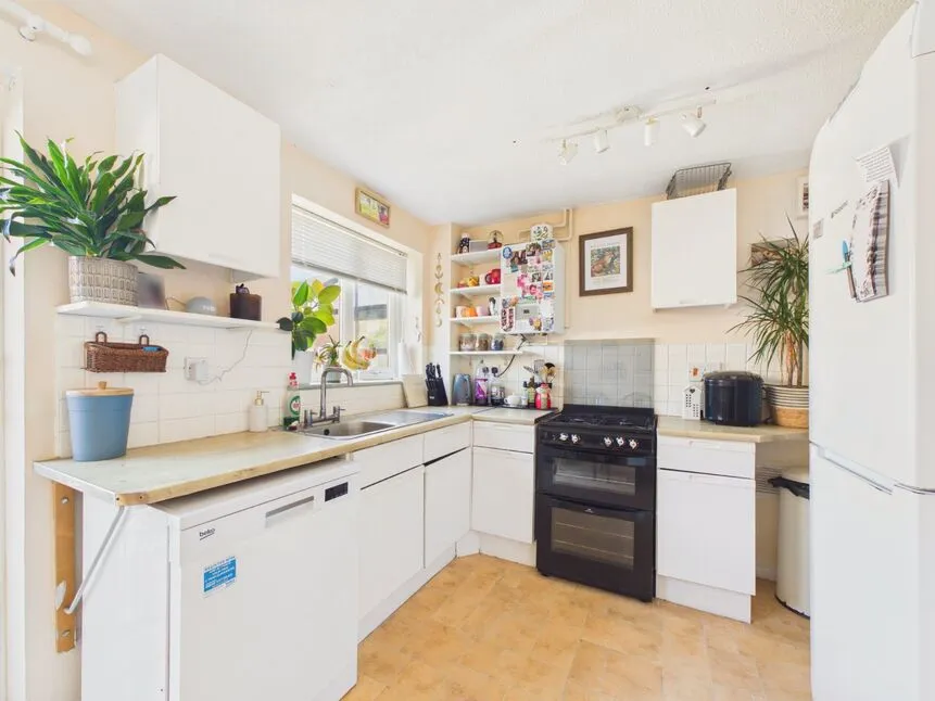 Wood Cottage Lane, Folkestone, CT19, photo 11