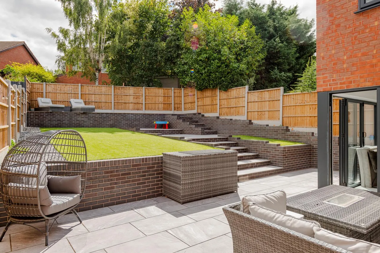 Stokesay Close, Kidderminster, photo 22