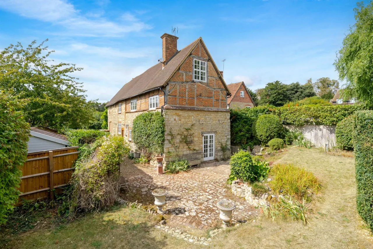 Gable Cottage, Dinton, photo 5