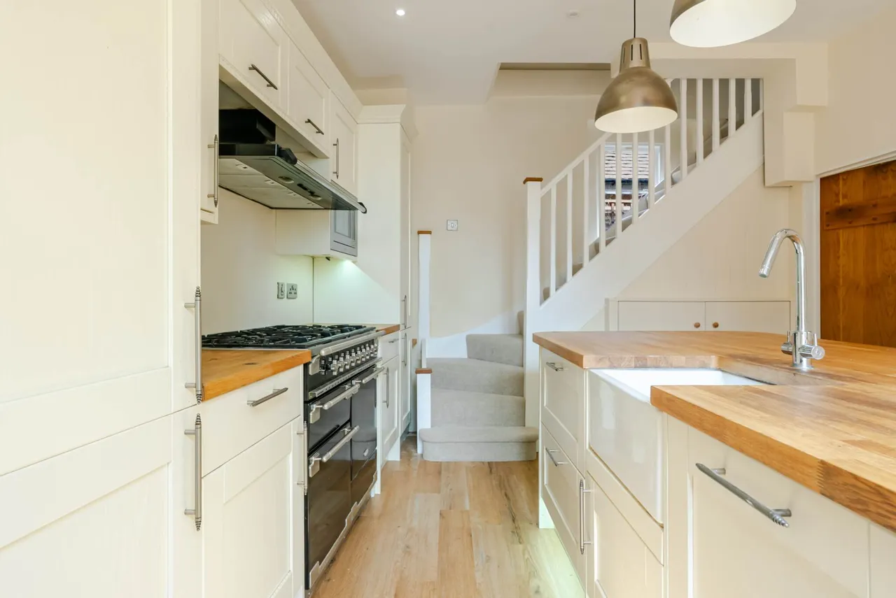 Gable Cottage, Dinton, photo 8