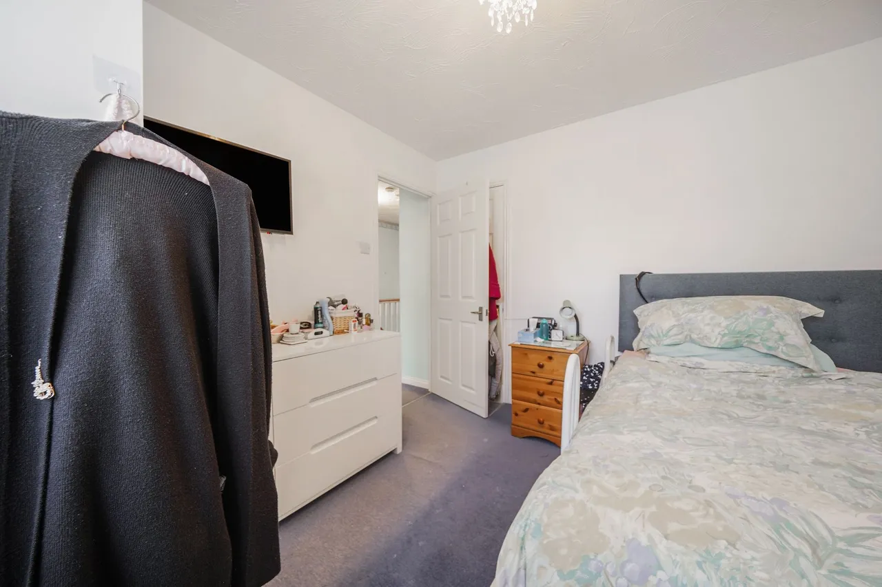9 Dahlia Close, Cheshunt, Waltham Cross, Hertfordshire, EN7 6NR, photo 4