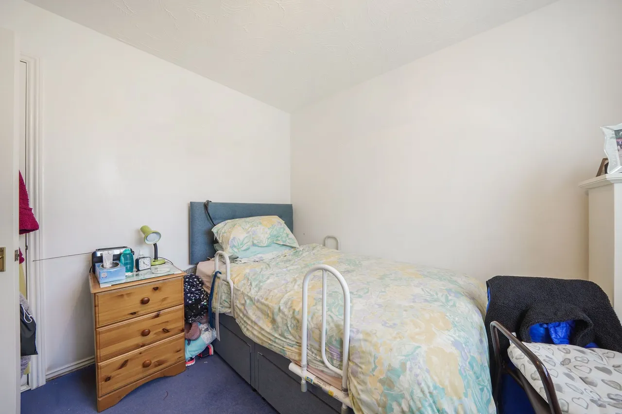 9 Dahlia Close, Cheshunt, Waltham Cross, Hertfordshire, EN7 6NR, photo 11