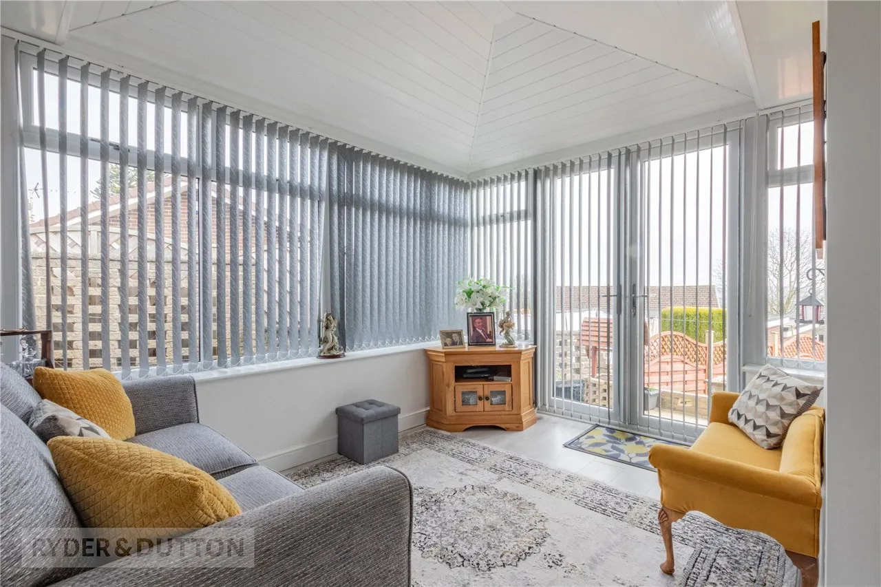 Gleneagles Way, Fixby, HD2, photo 8