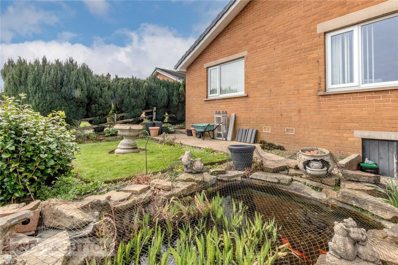 Gleneagles Way, Fixby, HD2, photo 2