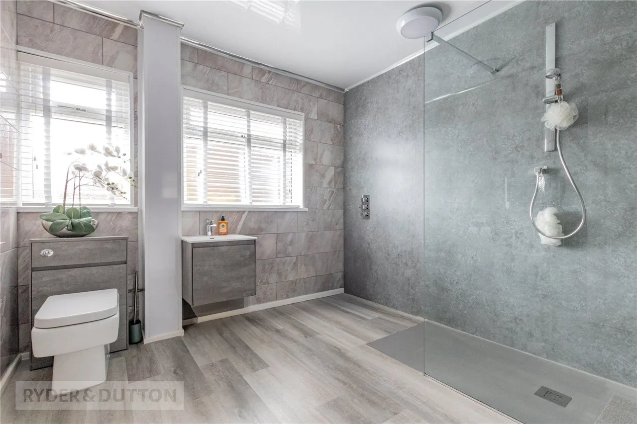 Gleneagles Way, Fixby, HD2, photo 13