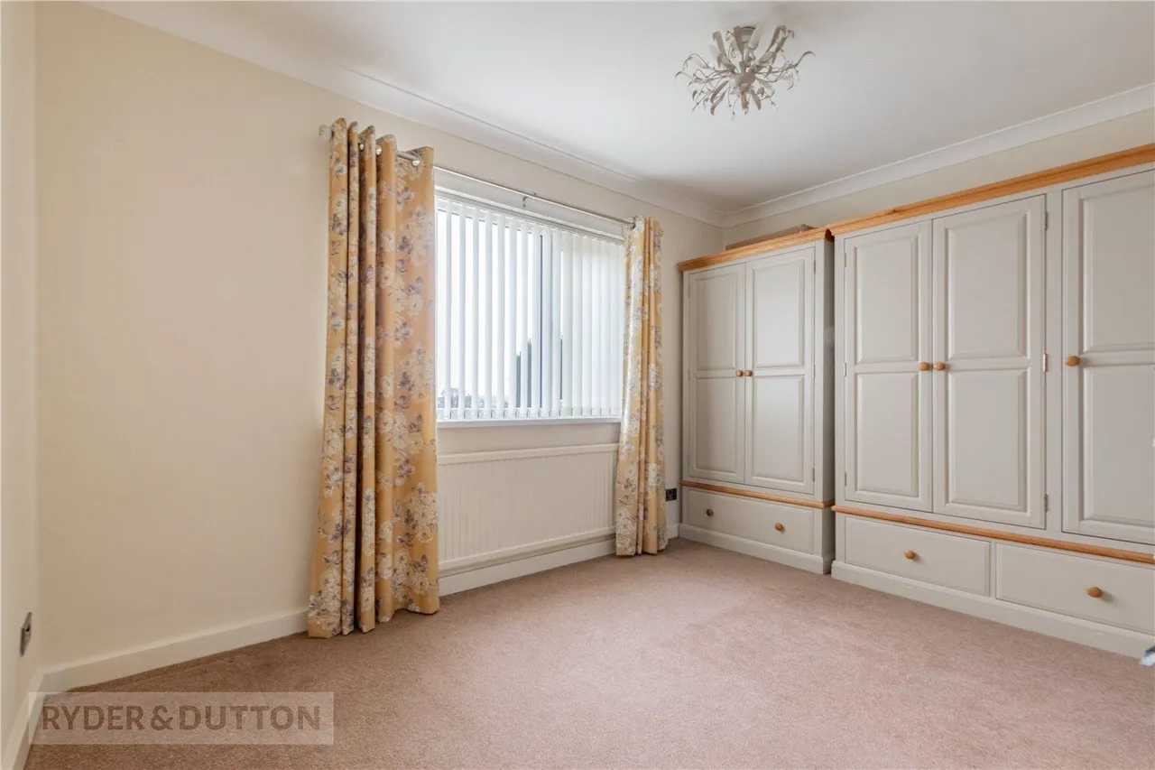 Gleneagles Way, Fixby, HD2, photo 12