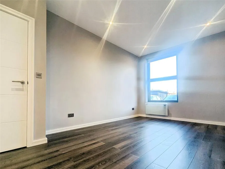 Tamar House, Brants Bridge, RG12, photo 4
