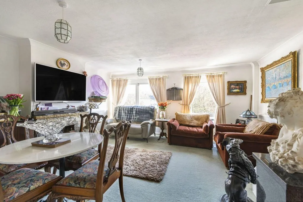 Mead Way, Bromley, photo 6