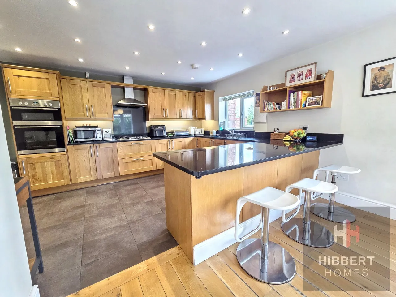 Park Avenue, Sale, M33, photo 9