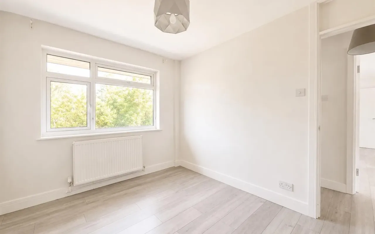 High Street, Southgate, N14, photo 11