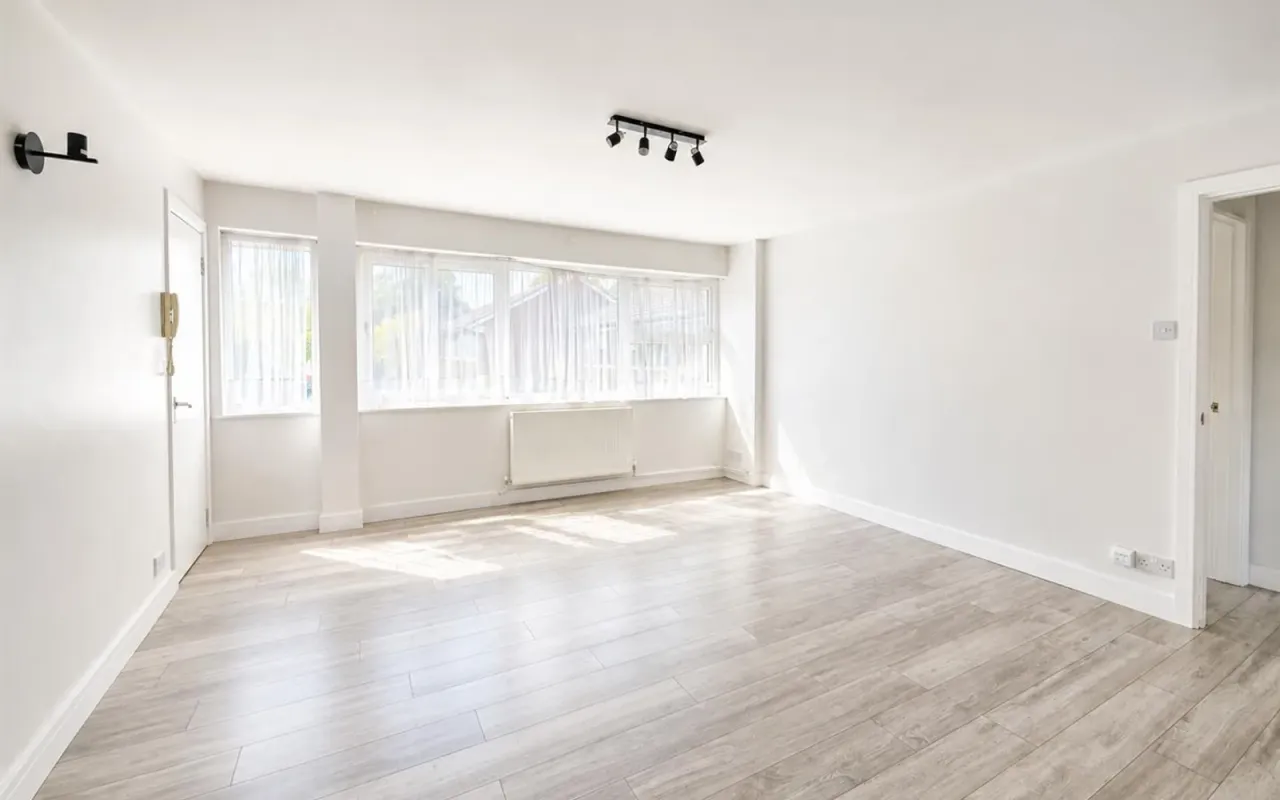 High Street, Southgate, N14, photo 5