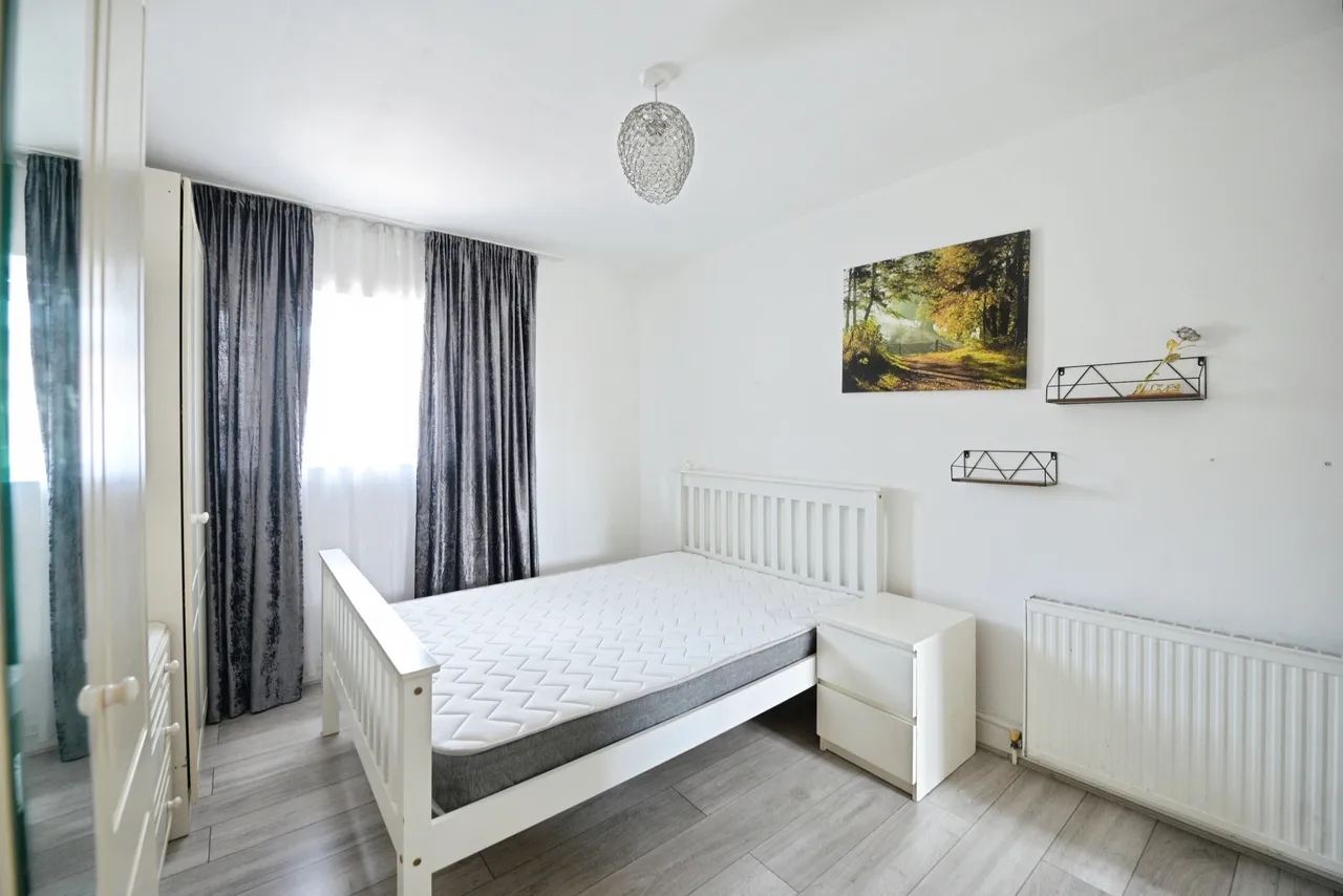 Petersfield Avenue, Romford, RM3, photo 10