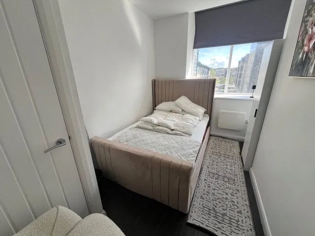 East Parade, Bradford, BD1, photo 3
