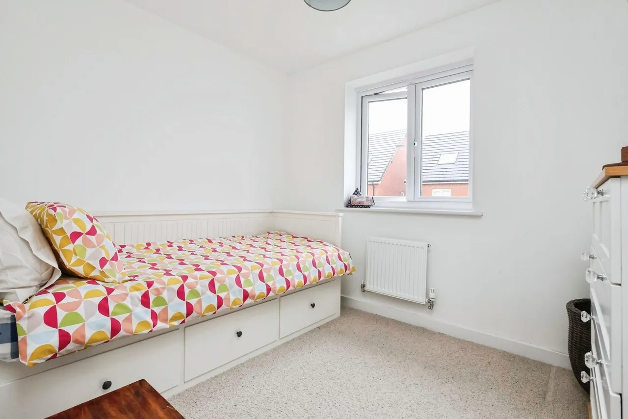 Parkesine Lane, B24, photo 13