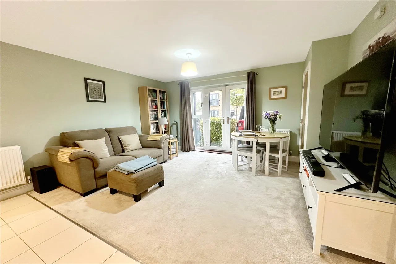 Carter Court, Hook, Hampshire, RG27 9GH, photo 6