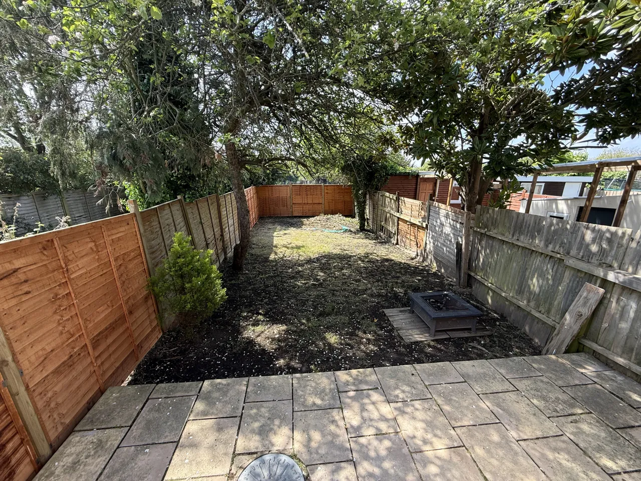 2 bed flat to rent Hamilton Road, London NW11, photo 11
