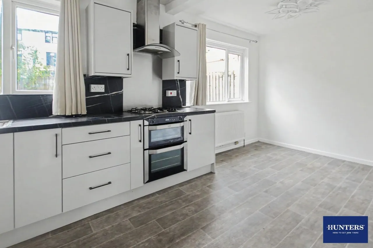 Birch Grove Bradford, BD5 8HU, photo 5