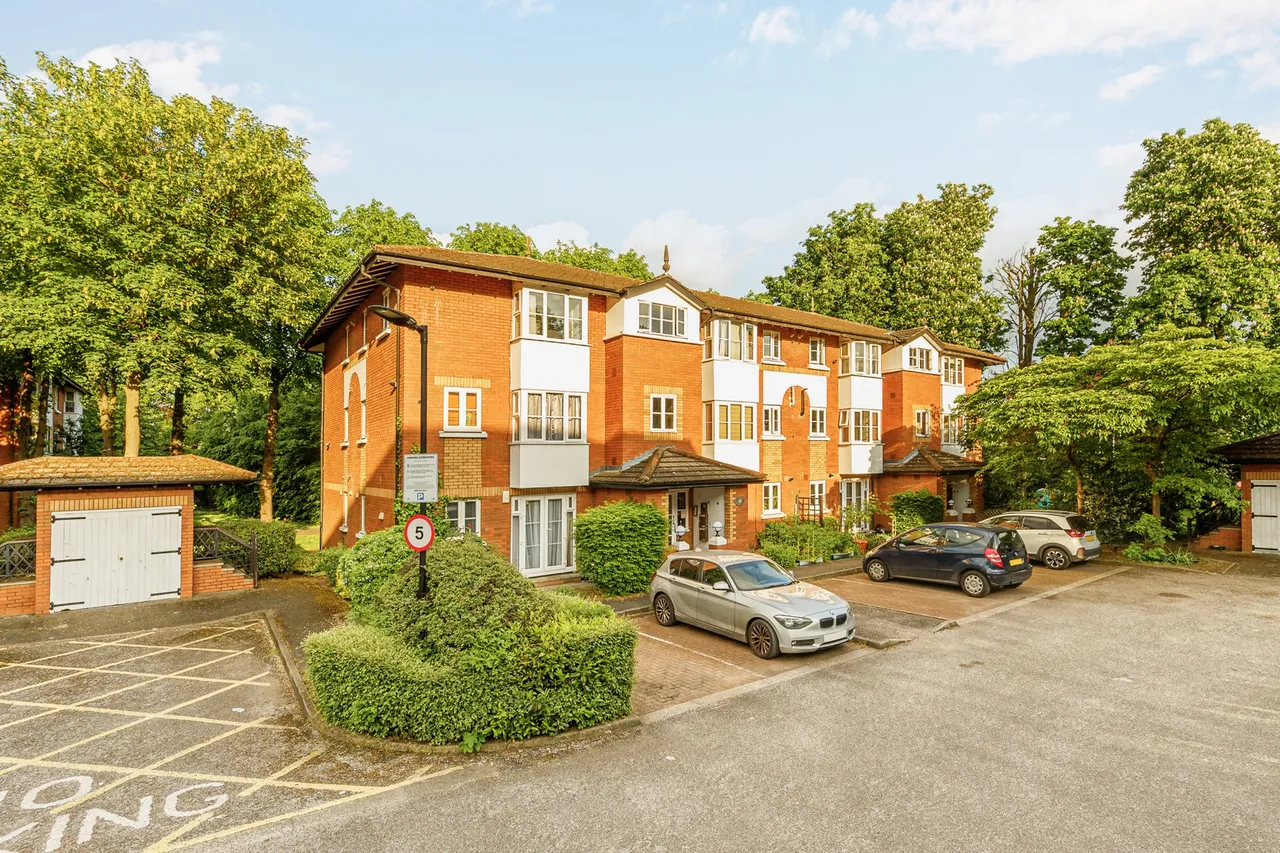 Beechwood Grove, Acton, W3 7HX, photo 10