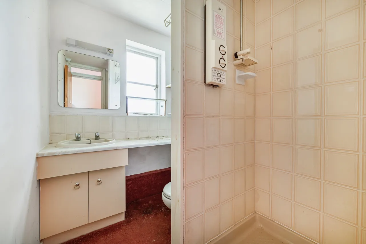 Beechwood Grove, Acton, W3 7HX, photo 5