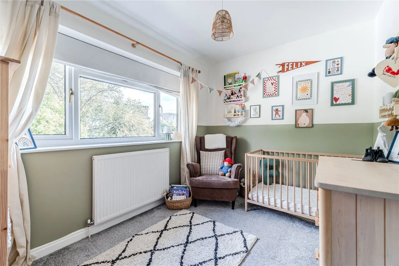 Layton Park Croft, Rawdon, LS19, photo 12