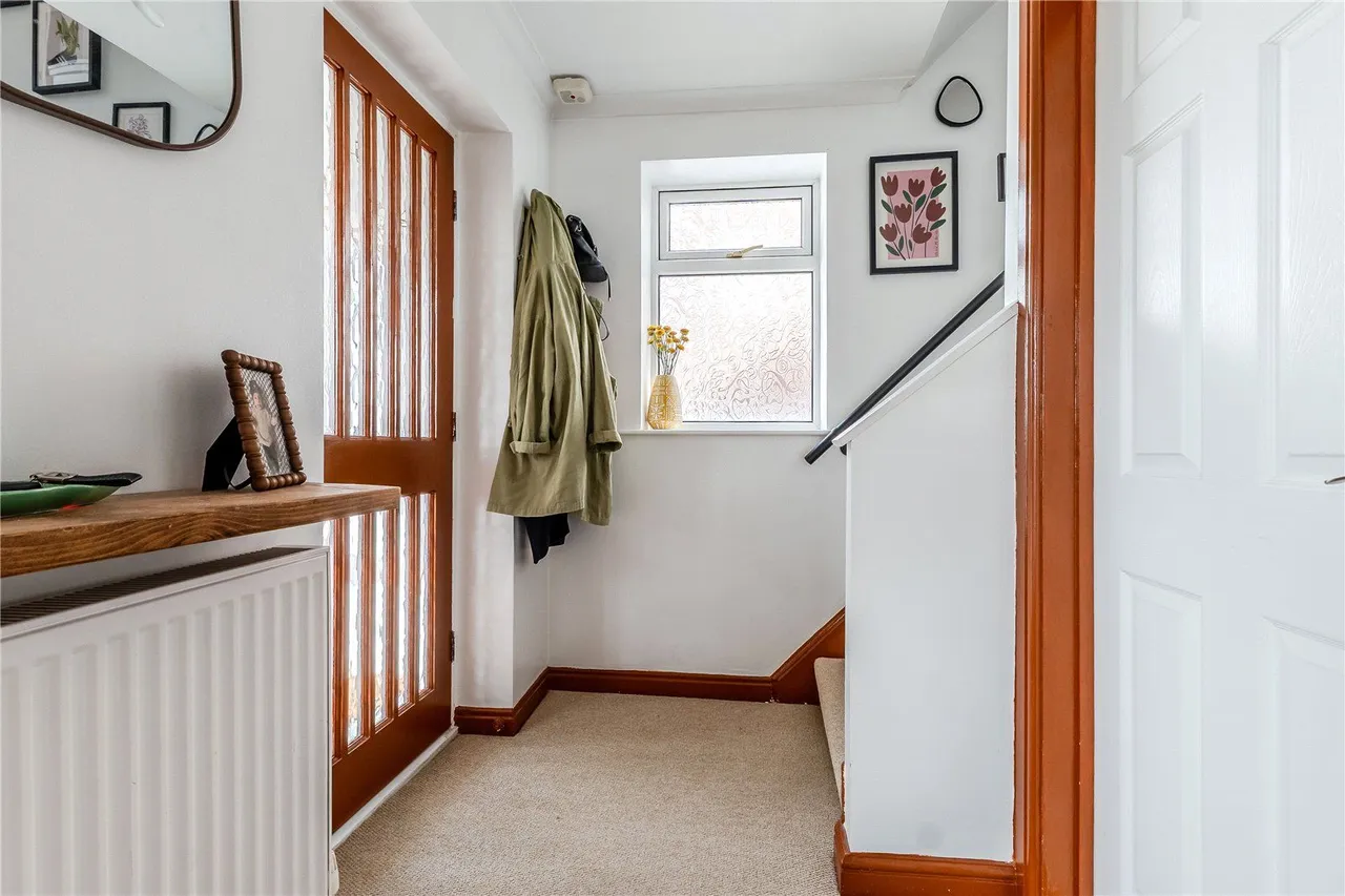 Layton Park Croft, Rawdon, LS19, photo 8