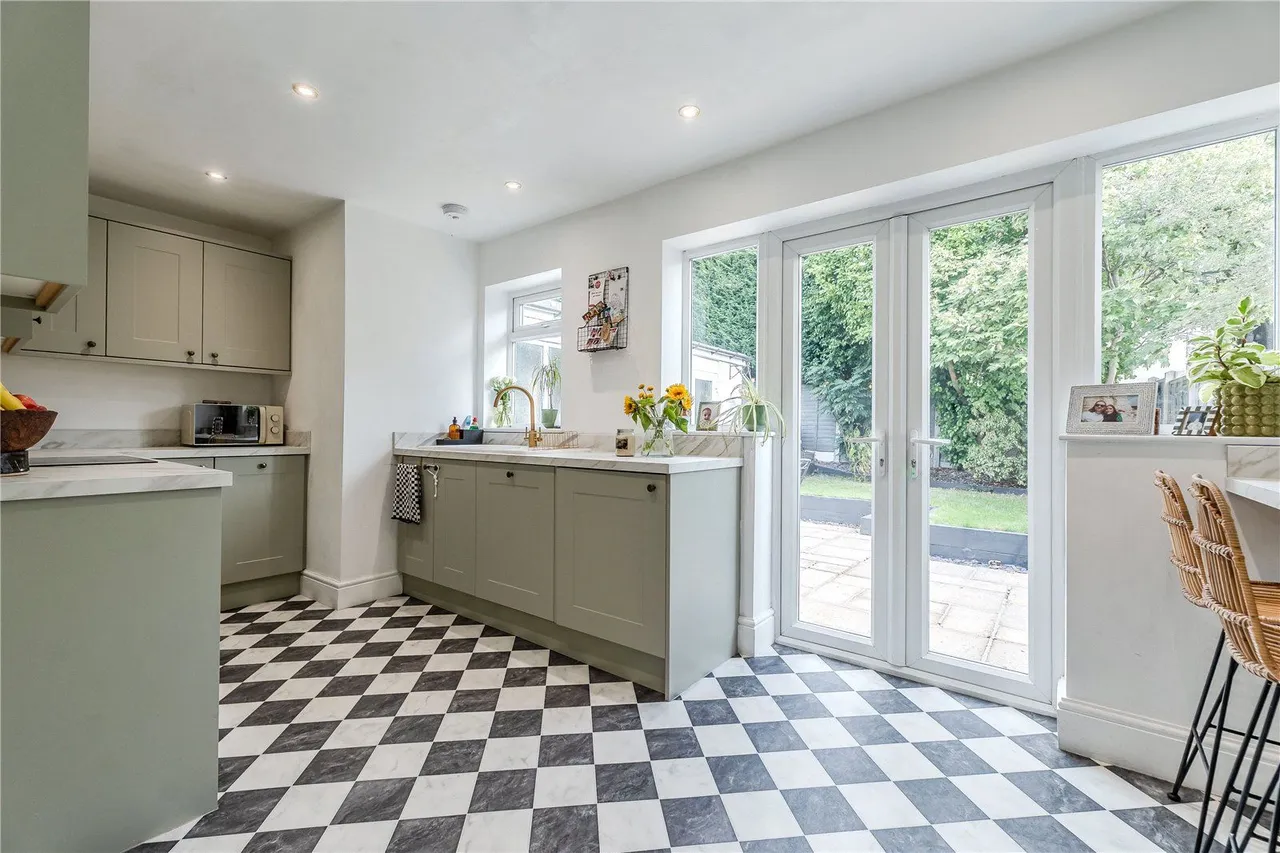 Layton Park Croft, Rawdon, LS19, photo 4