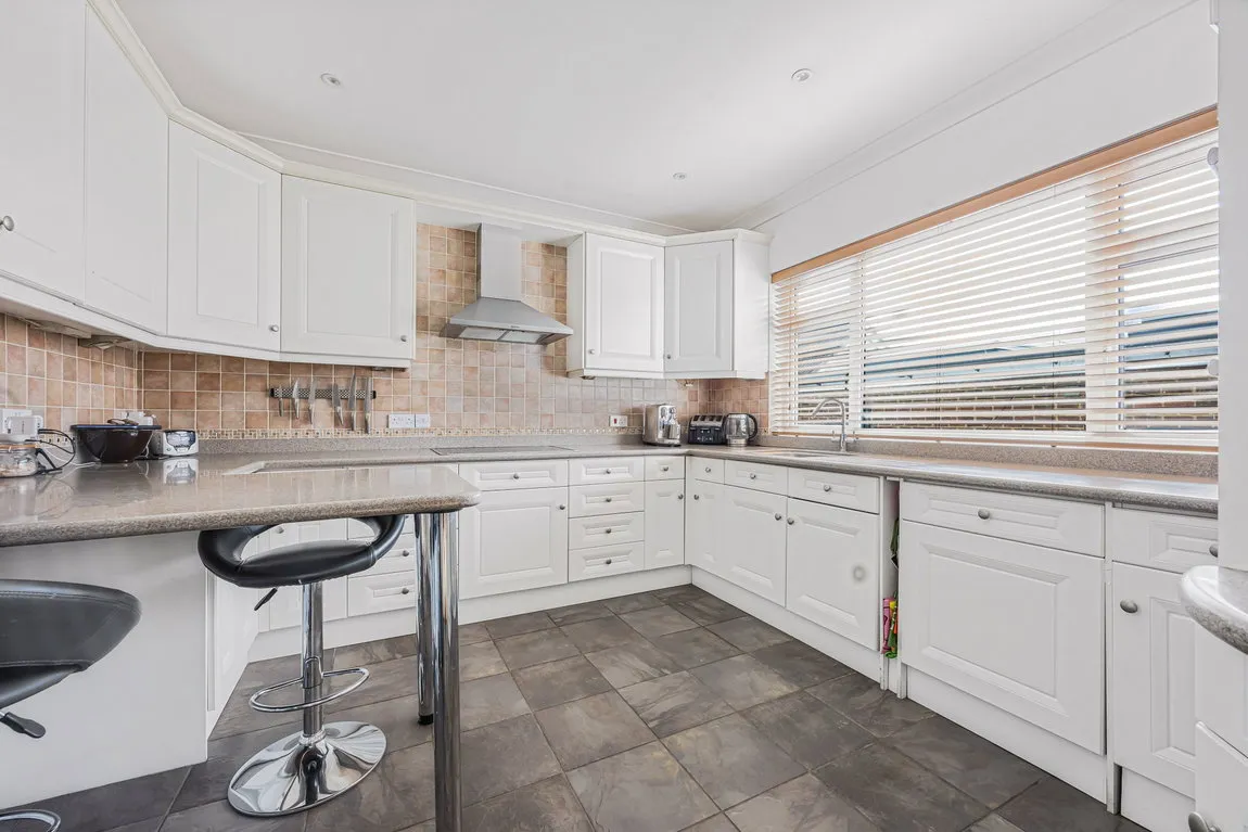 Hill Farm Road, Marlow, SL7 3LU, photo 6