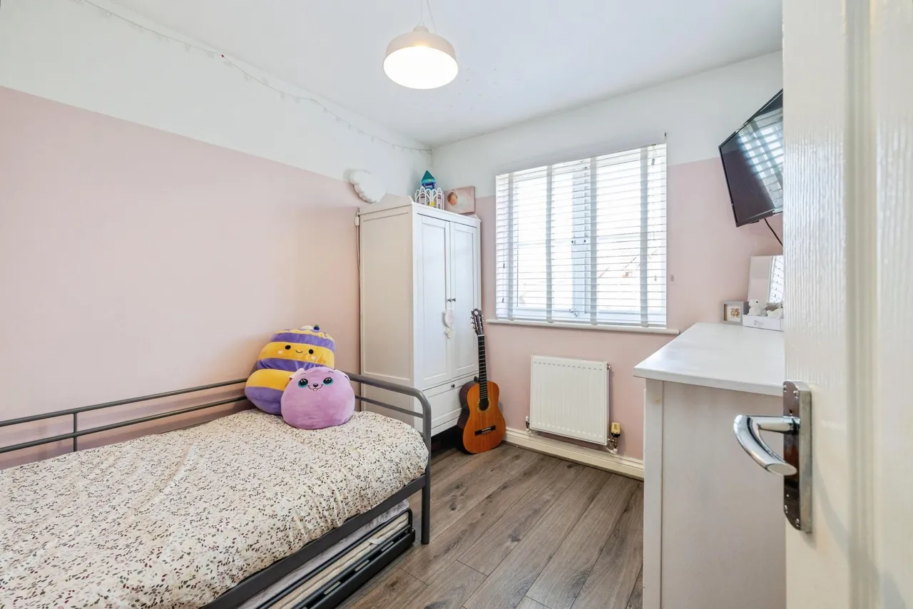 Elder Close, Witham St Hughs, LN6, photo 15