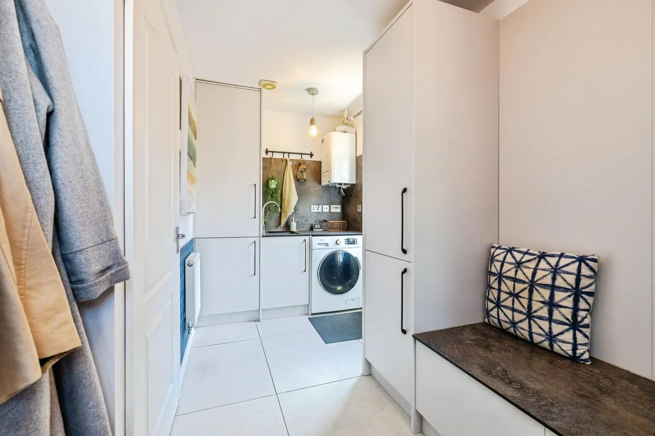 Elder Close, Witham St Hughs, LN6, photo 6