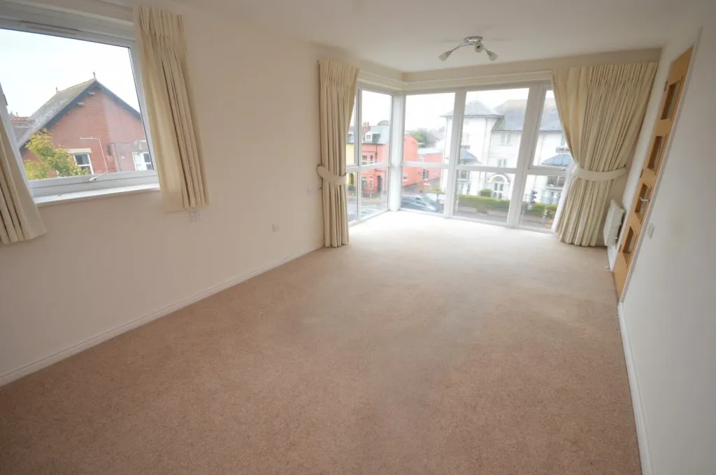 Avenue Road, Lymington, SO41, photo 3