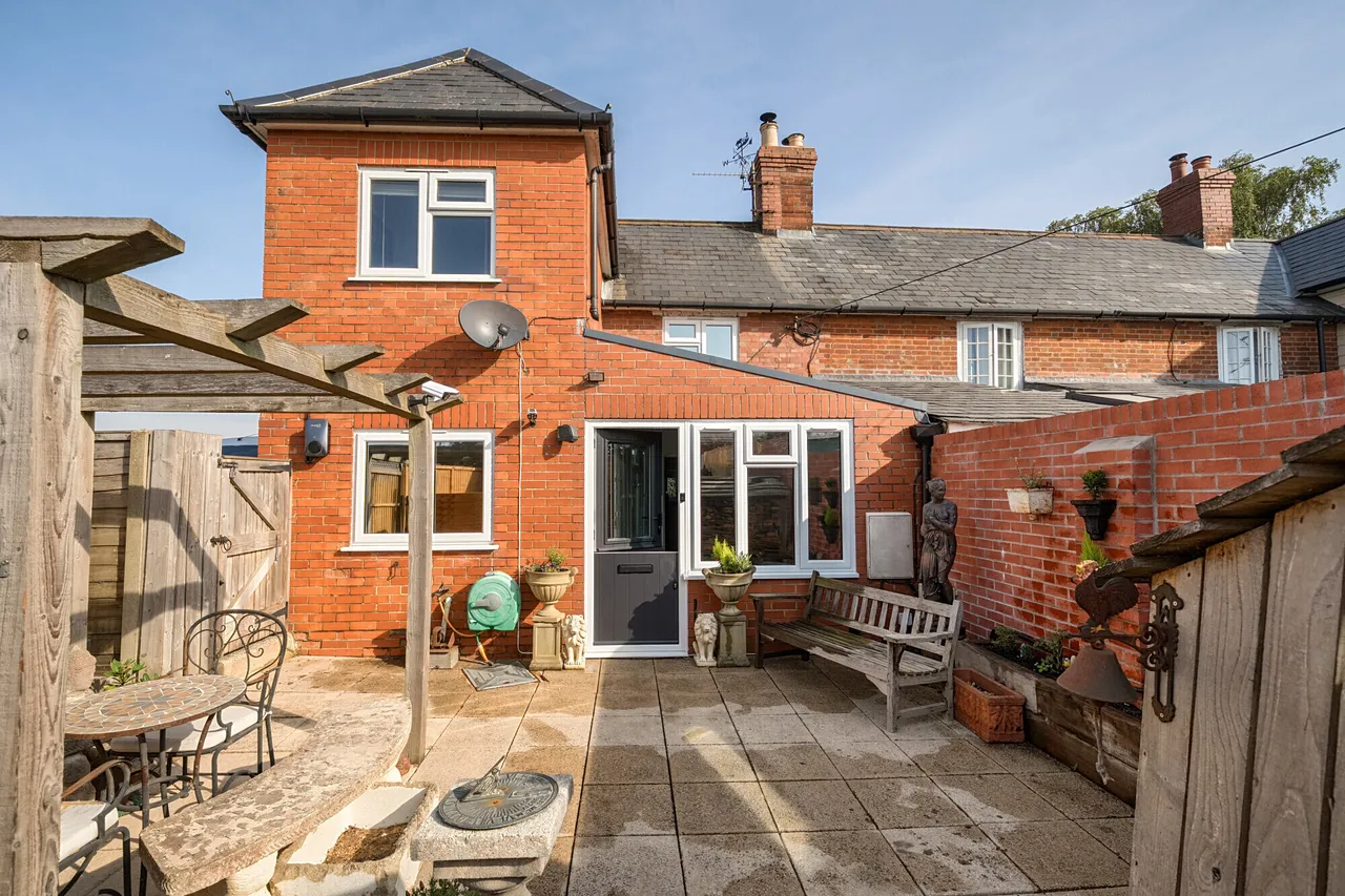 Broad Street, Beechingstoke, SN9, photo 3