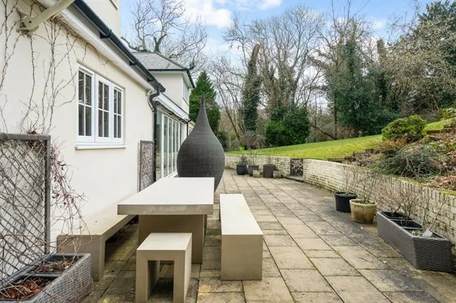 Beech Avenue, Effingham, KT24, photo 16