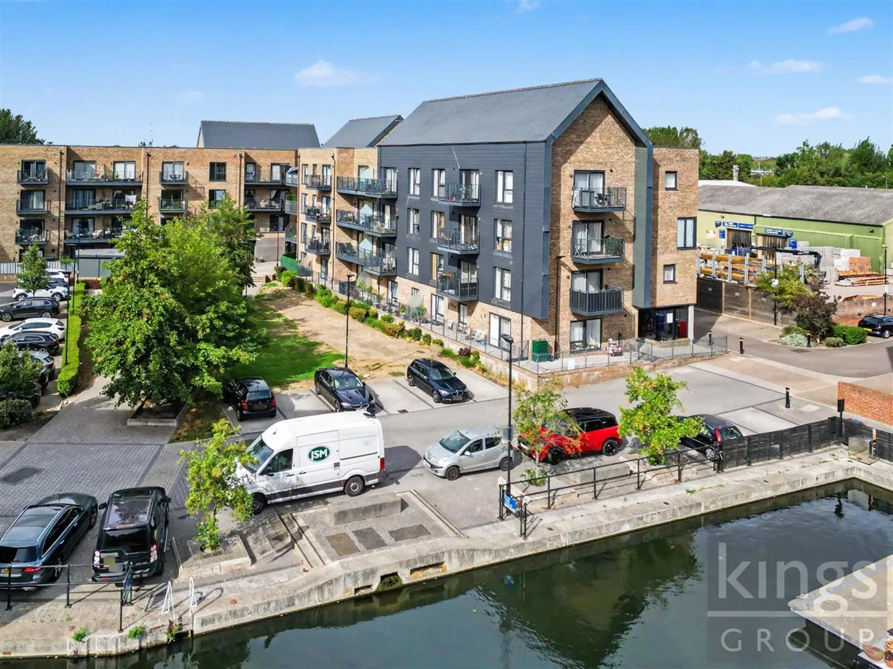 2 bed flat for sale, Marina Court, Waltham Abbey