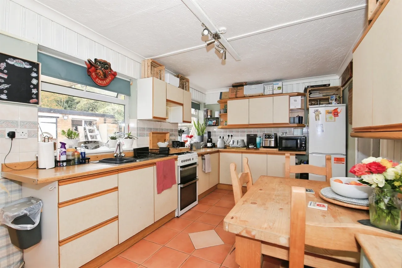 Cemetery Road, Peterborough, PE7, photo 11