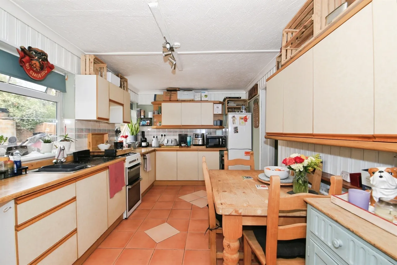 Cemetery Road, Peterborough, PE7, photo 5