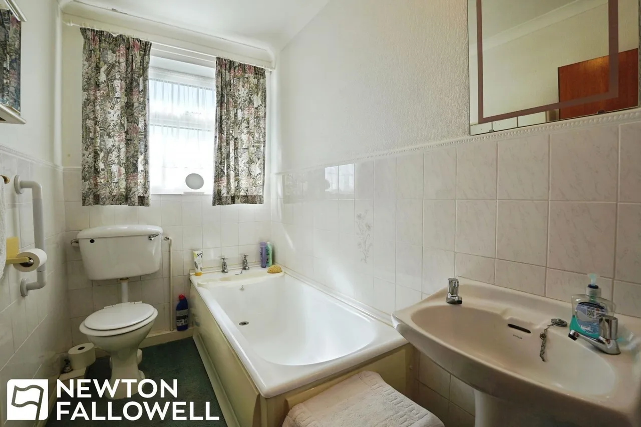St. Helens Road, Retford, DN22, photo 7