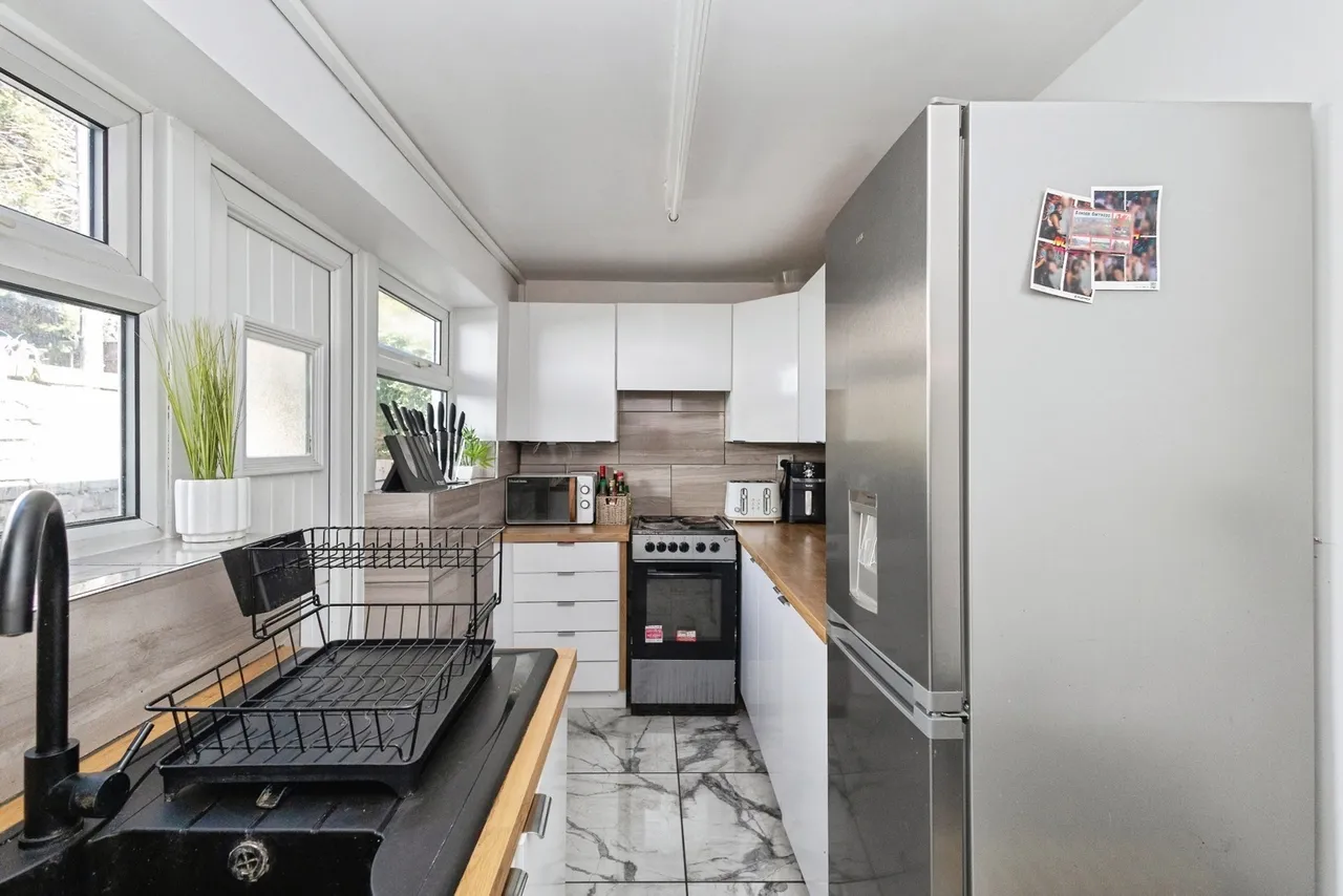 Queens Road, Ashton-under-Lyne, Greater Manchester, OL6, photo 6