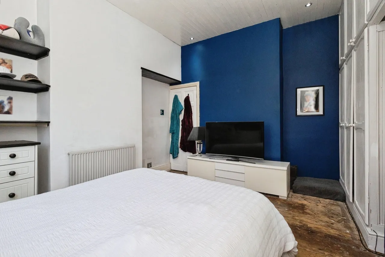 Queens Road, Ashton-under-Lyne, Greater Manchester, OL6, photo 11