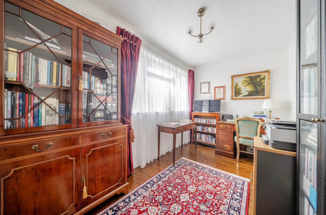 Chislehurst, Kent, photo 15