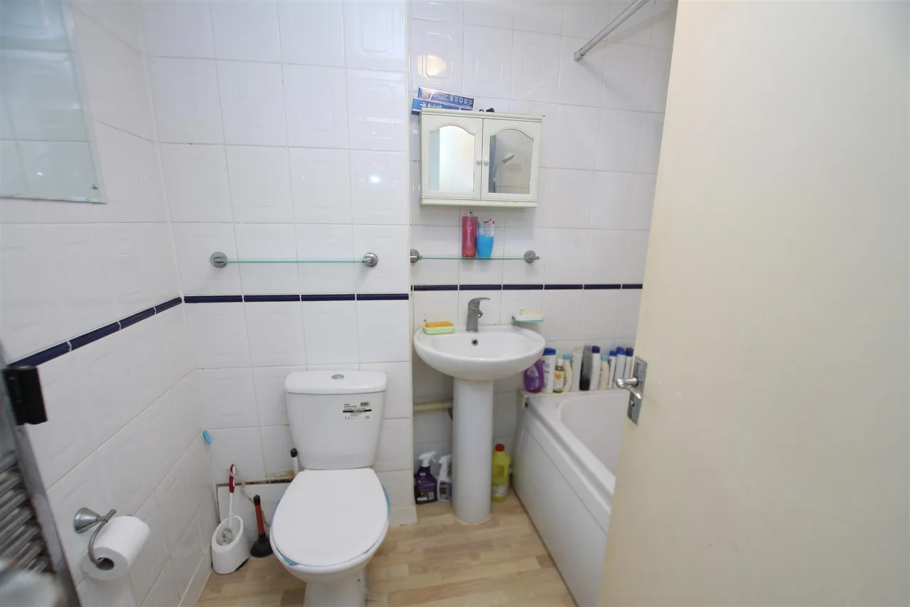 Broadlands Close, Bournemouth, photo 8