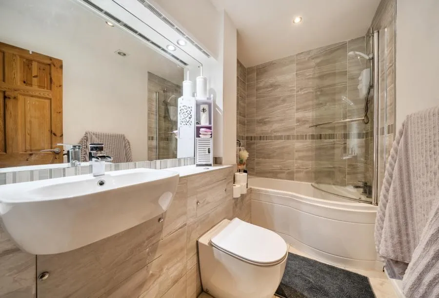 Longs Drive, Yate, BS37, photo 8