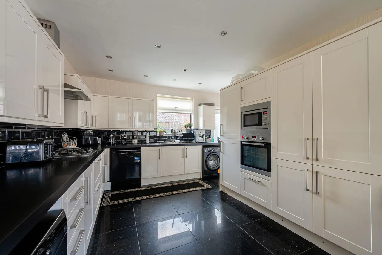 Glentworth Crescent, Skegness, PE25, photo 2