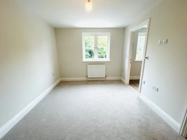 High Street, Burwash, TN19, photo 6