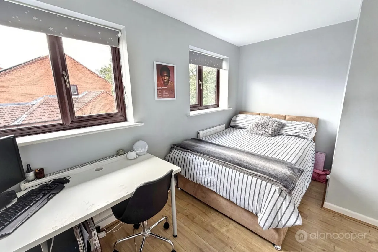 Canterbury Way, St Nicolas Park, CV11, photo 18