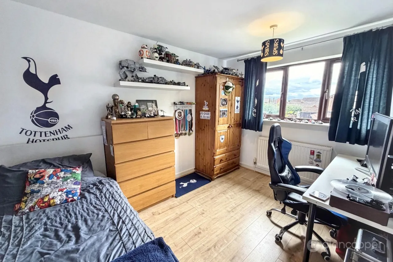Canterbury Way, St Nicolas Park, CV11, photo 21