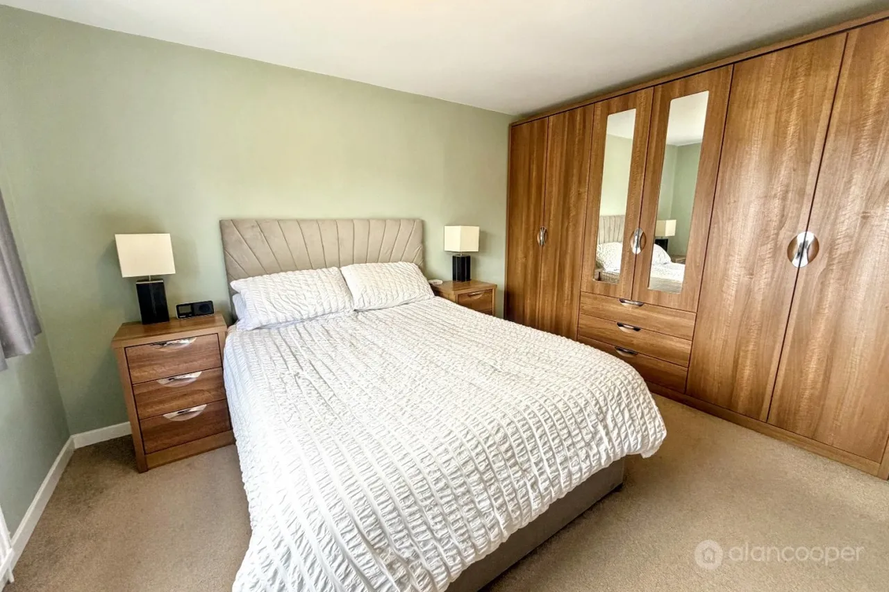 Canterbury Way, St Nicolas Park, CV11, photo 16